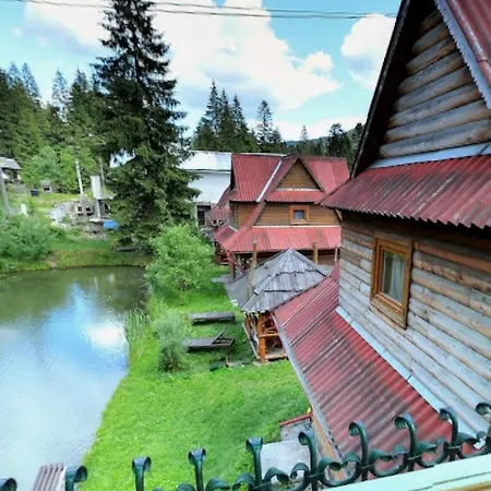 Smerekova Hata Yablunytsya