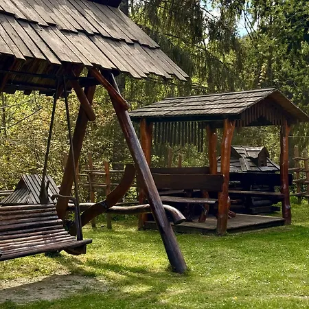 Lodge Smerekova Hata Yablunytsya