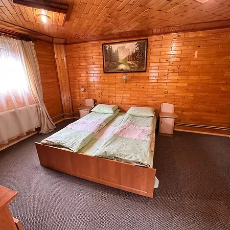 Smerekova Hata * Yablunytsya