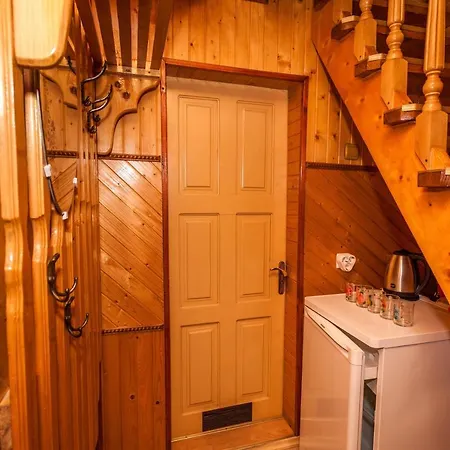 Lodge Smerekova Hata Yablunytsya