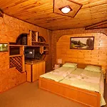 Smerekova Hata Lodge *