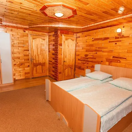 Smerekova Hata 山林小屋 亚布卢尼齐亚